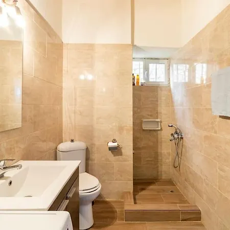 Traditional House At Near Ferienhaus