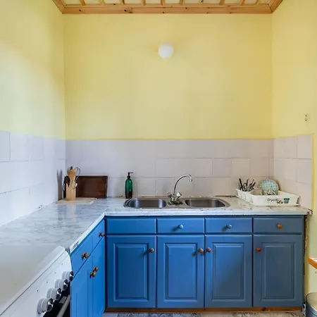 בית נופש Traditional House At Near *