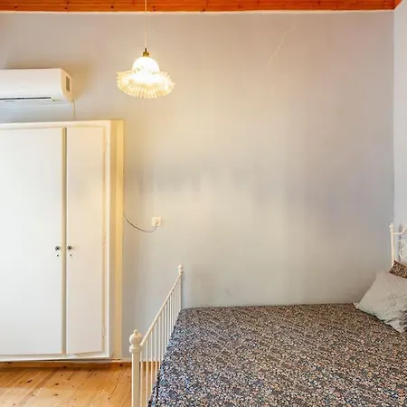 בית נופש Traditional House At Near