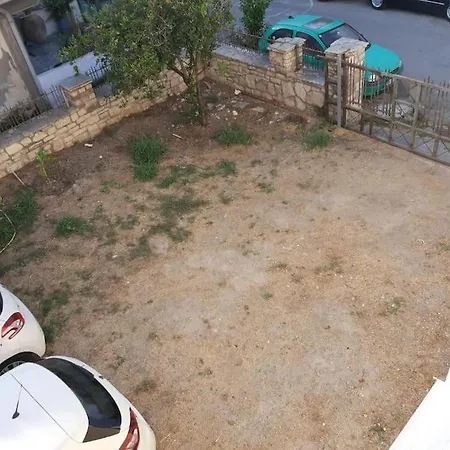 בית נופש Traditional House At Near