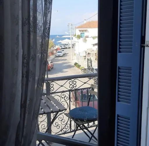 Traditional House At Near * Корони