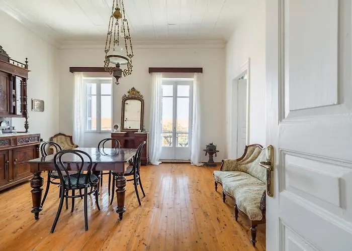 Дом отдыха Traditional House At Near *