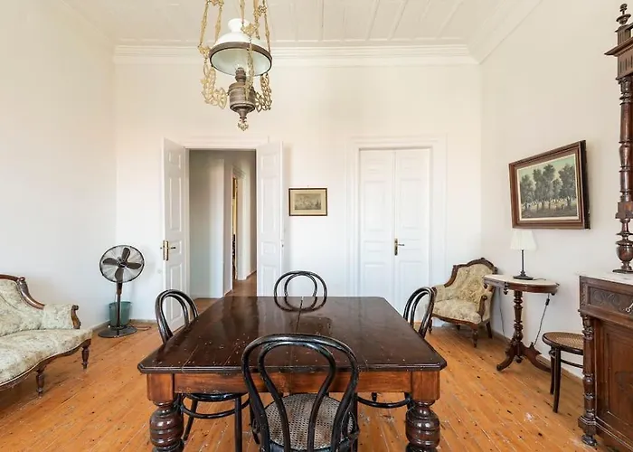 Traditional House At Near Дом отдыха Корони