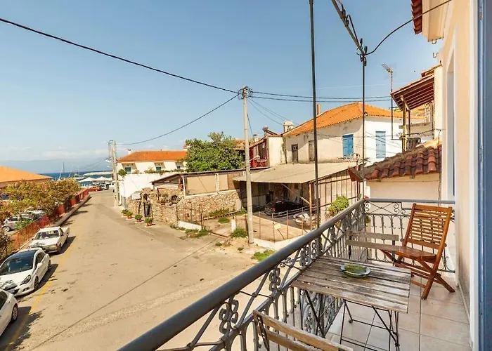 Traditional House At Near * Koróni