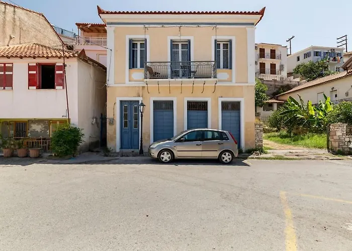 Дом отдыха Traditional House At Near Корони